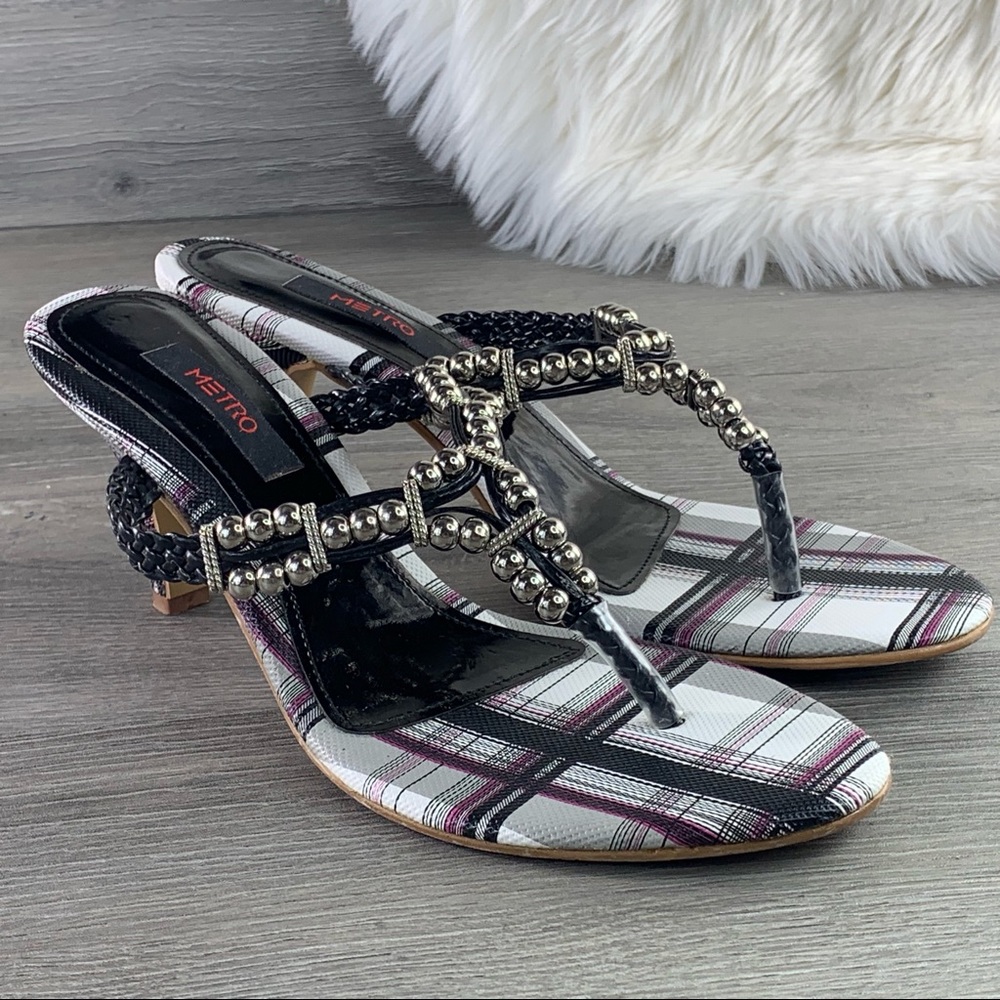 Metro Women’s Sandals Size 8